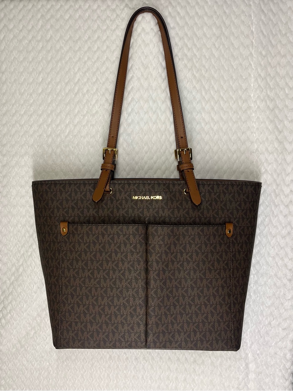 LIKE NEW Michael Kors Jet Set Medium Logo Pocket Tote, Excellent Condition